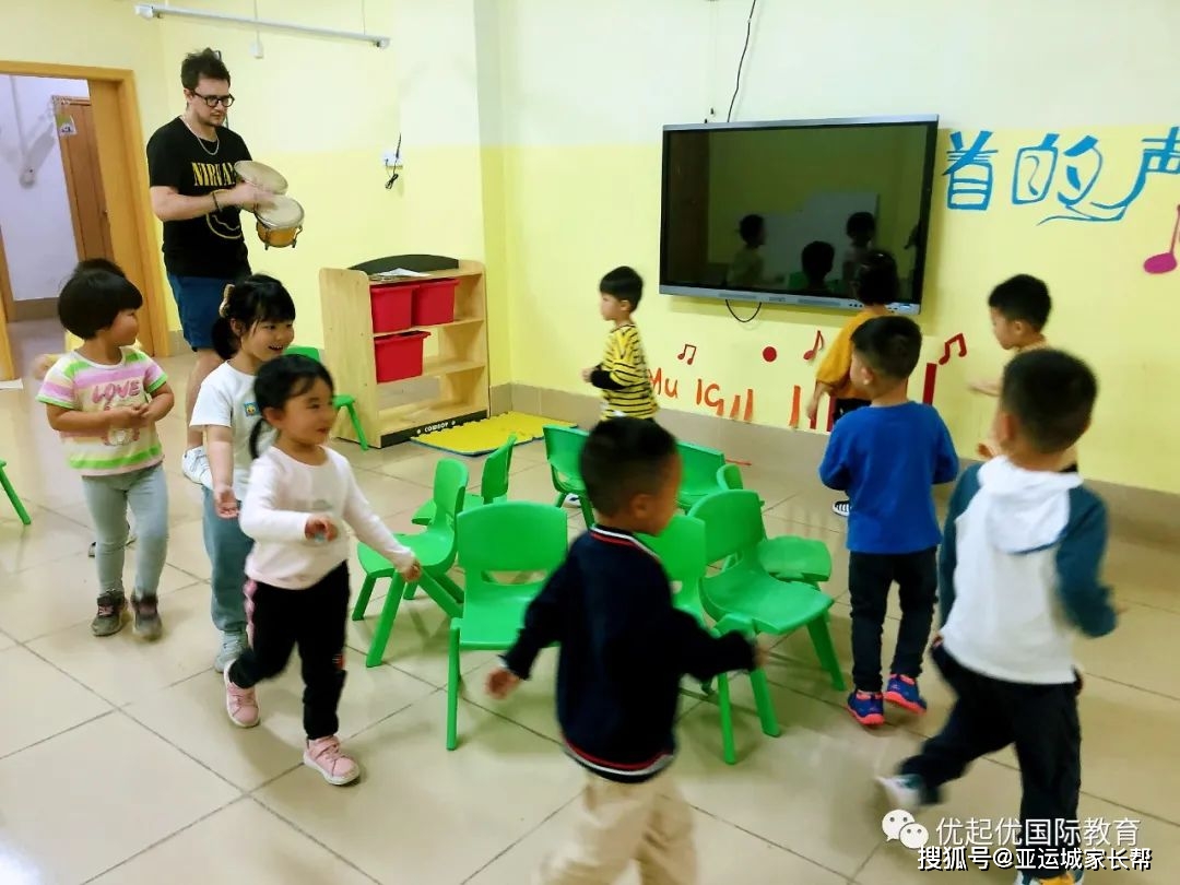 招生英语园特色幼儿怎么写_英语特色幼儿园招生_幼儿园英语招生宣传语